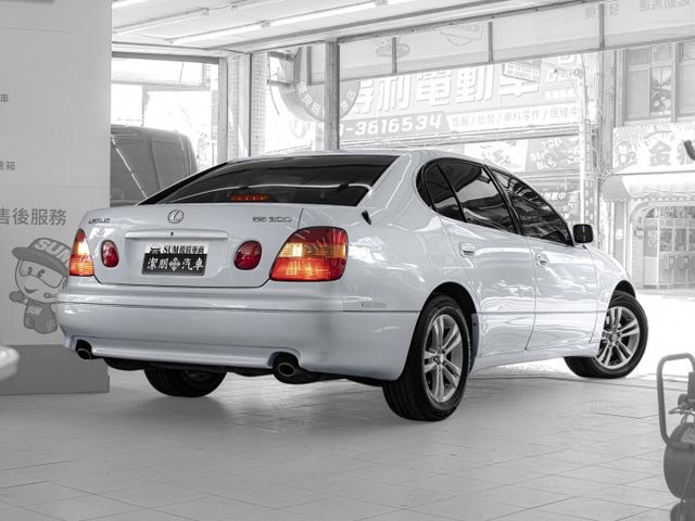1998年 LEXUS凌志 GS300 銀 3.0／電動天窗.定速.恆溫.電動椅.後座出風口  第2張相片
