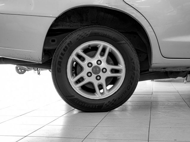 2010年 TOYOTA豐田 INNOVA 銀 2.7／倒車雷達.安全氣囊.ABS  第17張相片