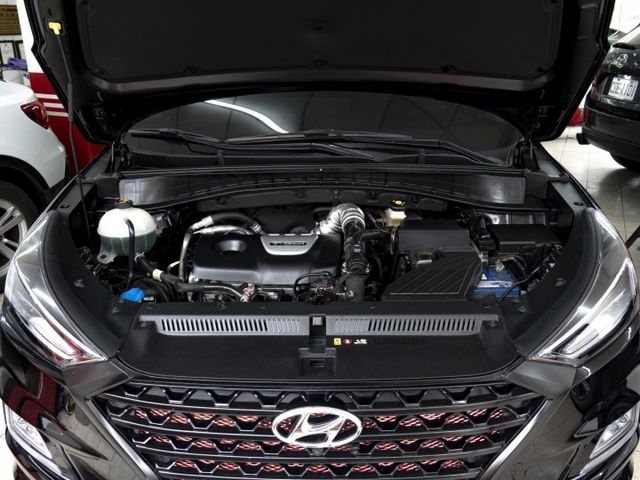 2020年 HYUNDAI現代 TUCSON 黑 1.6／全景天窗.ACC.盲點.車偏.環景.電尾  第3張相片
