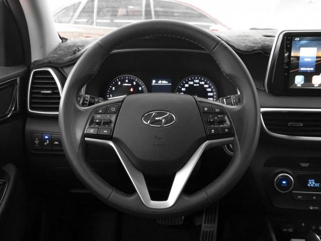 2020年 HYUNDAI現代 TUCSON 黑 1.6／全景天窗.ACC.盲點.車偏.環景.電尾  第5張相片