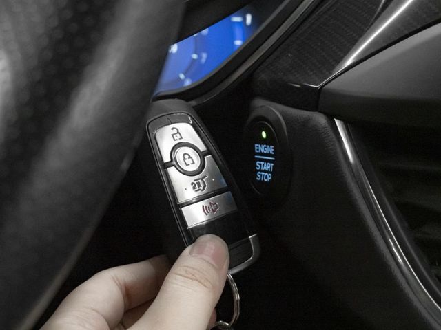 原廠保固中2021年 FORD福特 KUGA 白 2.0／全景天窗.ACC.盲點.車偏.電尾.CarPlay  第6張相片