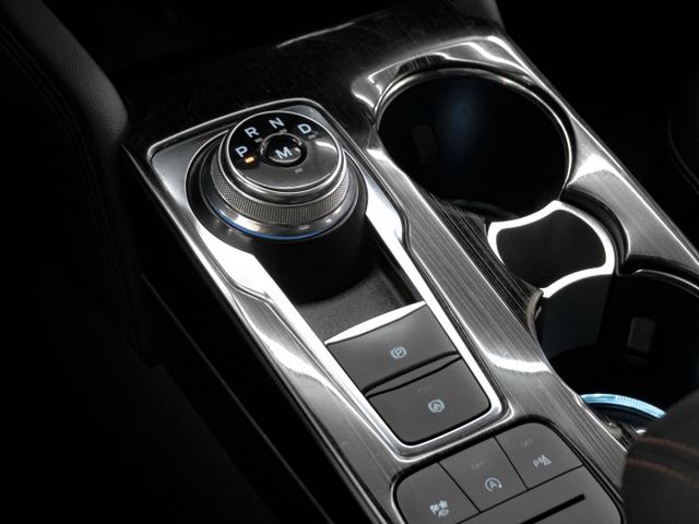 原廠保固中2021年 FORD福特 KUGA 白 2.0／全景天窗.ACC.盲點.車偏.電尾.CarPlay  第14張相片