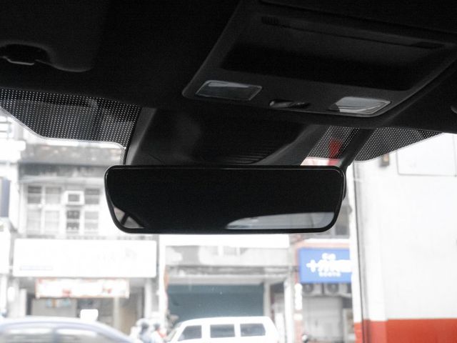 Lommel！2022年 FORD福特 FOCUS 白 1.5／I-KEY.ACC.盲點.車偏.CarPlay  第15張相片