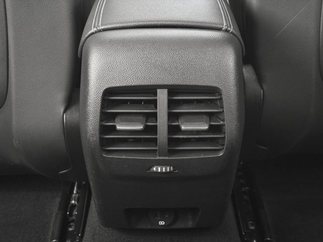 原廠保養！2022年 FORD福特 FOCUS Active 紅 1.5／ACC.盲點.車偏.CarPlay.手機無線充  第19張相片