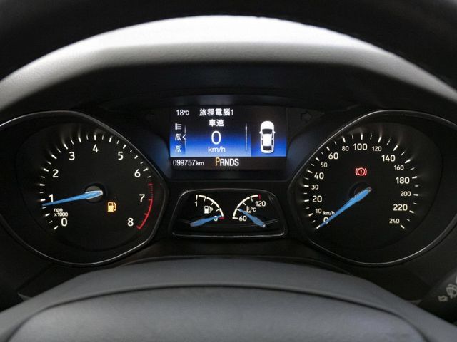 原廠保養！2016年 FORD福特 FOCUS 紅 1.0／定速.藍芽.倒車雷達  第4張相片