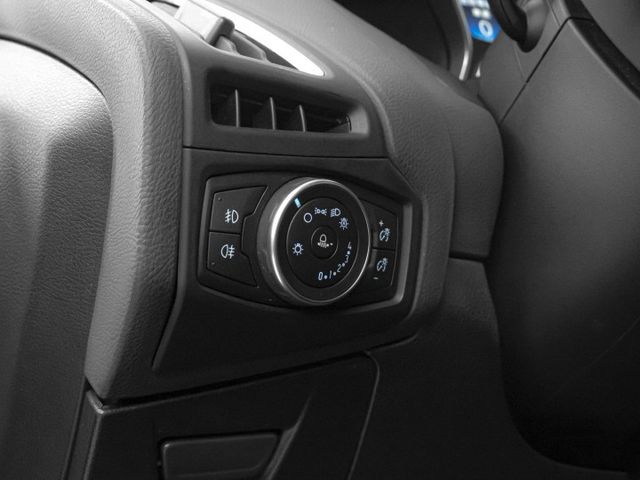 原廠保養！2016年 FORD福特 FOCUS 紅 1.0／定速.藍芽.倒車雷達  第15張相片