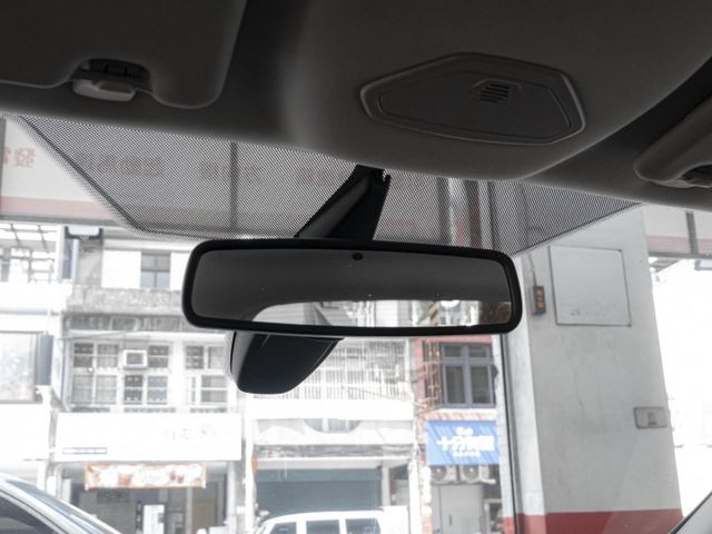 原廠保養！2016年 FORD福特 FOCUS 紅 1.0／定速.藍芽.倒車雷達  第17張相片