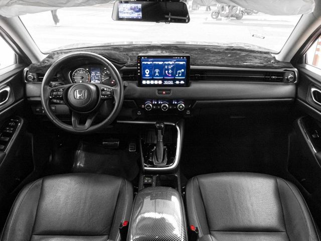 原廠保養！2023年 HONDA本田 HR-V 黑 1.5／I-KEY.ACC.盲點.車偏.電尾.CarPlay  第7張相片