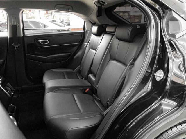 原廠保養！2023年 HONDA本田 HR-V 黑 1.5／I-KEY.ACC.盲點.車偏.電尾.CarPlay  第9張相片