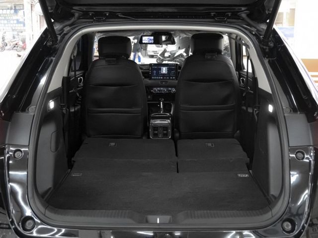 原廠保養！2023年 HONDA本田 HR-V 黑 1.5／I-KEY.ACC.盲點.車偏.電尾.CarPlay  第20張相片