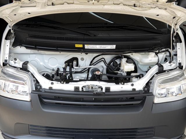 2024年 TOYOTA豐田 Town Ace 白 1.5／循跡防滑.ABS.藍芽.音響主機  第3張相片