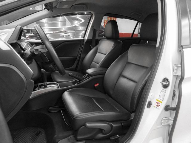 頂級版！2017年 HONDA本田 City 1.5 白／定速.導航.倒車顯影.恆溫  第7張相片