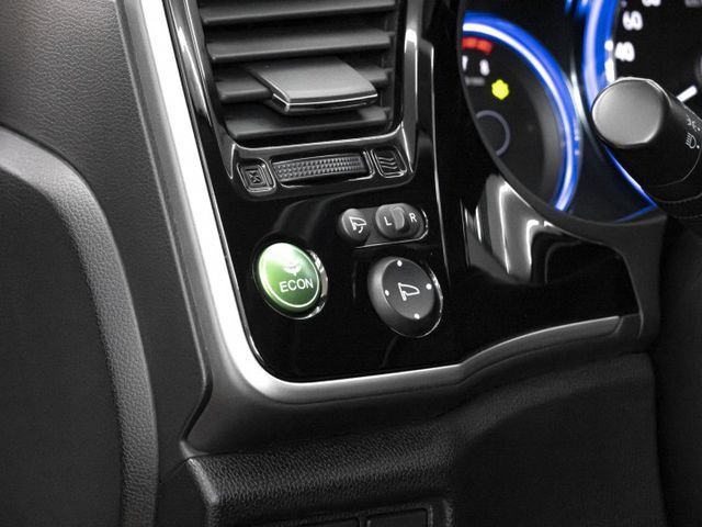 頂級版！2017年 HONDA本田 City 1.5 白／定速.導航.倒車顯影.恆溫  第14張相片