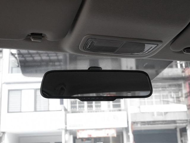 頂級版！2017年 HONDA本田 City 1.5 白／定速.導航.倒車顯影.恆溫  第17張相片