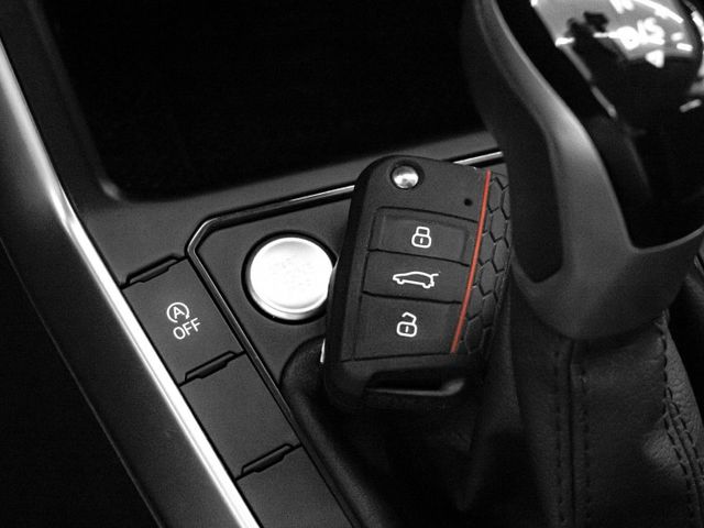 2023年型 VW福斯 POLO 銀 1.0／I-KEY.ACC.車偏.倒車顯影.Carplay  第6張相片