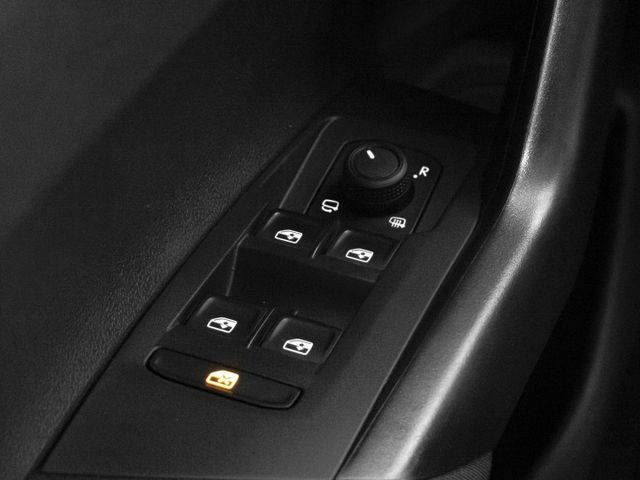 2023年型 VW福斯 POLO 銀 1.0／I-KEY.ACC.車偏.倒車顯影.Carplay  第15張相片