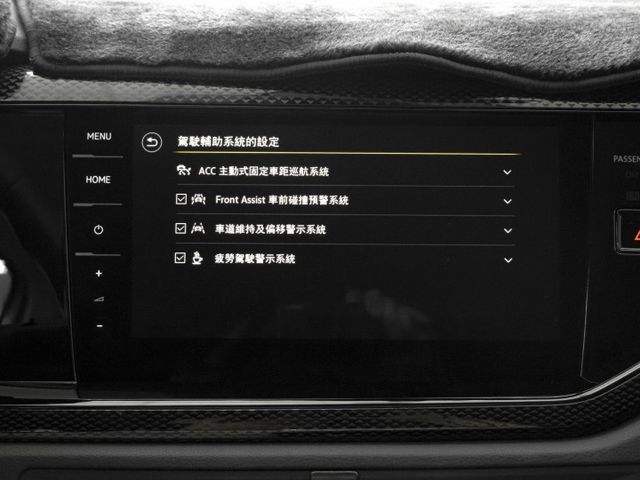 2023年型 VW福斯 POLO 銀 1.0／I-KEY.ACC.車偏.倒車顯影.Carplay  第17張相片