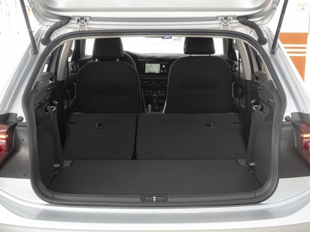 2023年型 VW福斯 POLO 銀 1.0／I-KEY.ACC.車偏.倒車顯影.Carplay  第20張相片