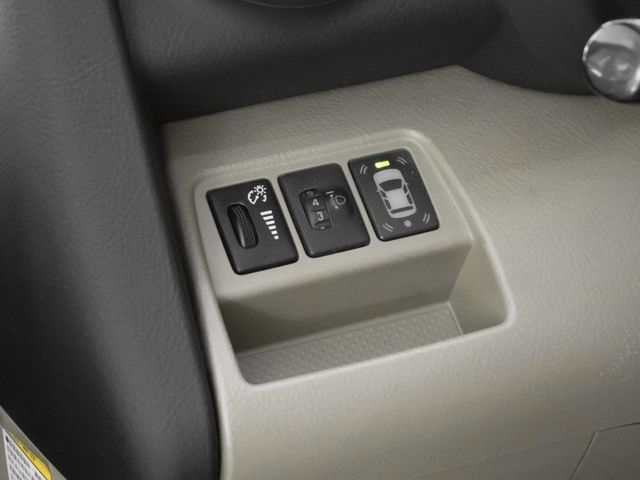 原廠保養！2010年型 TOYOTA豐田 RAV4 黑 2.4／天窗.定速.導航.循跡防滑.倒車顯影  第16張相片