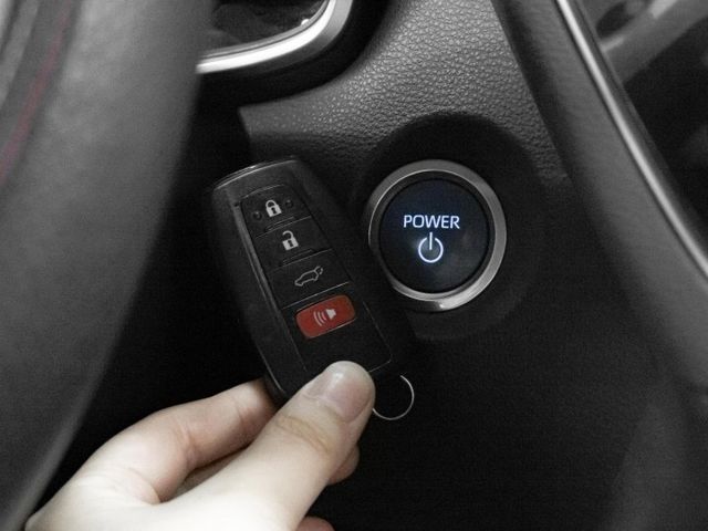 原廠保養！2022年型 TOYOTA豐田 CROSS 黑 1.8／I-KEY.ACC.盲點.車偏.環景.電尾  第6張相片