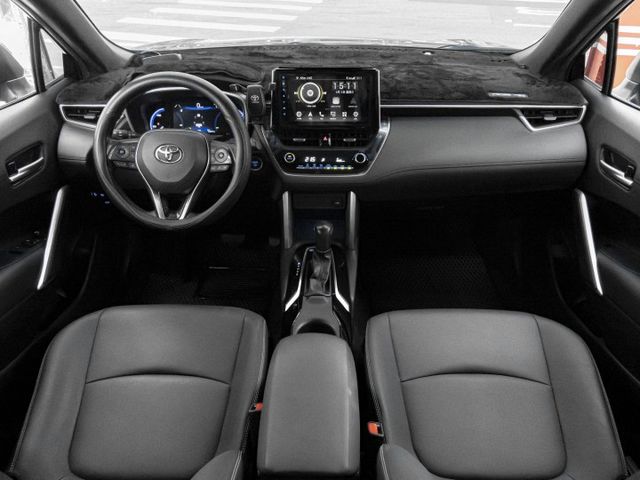 原廠保養！2022年型 TOYOTA豐田 CROSS 黑 1.8／I-KEY.ACC.盲點.車偏.環景.電尾  第7張相片