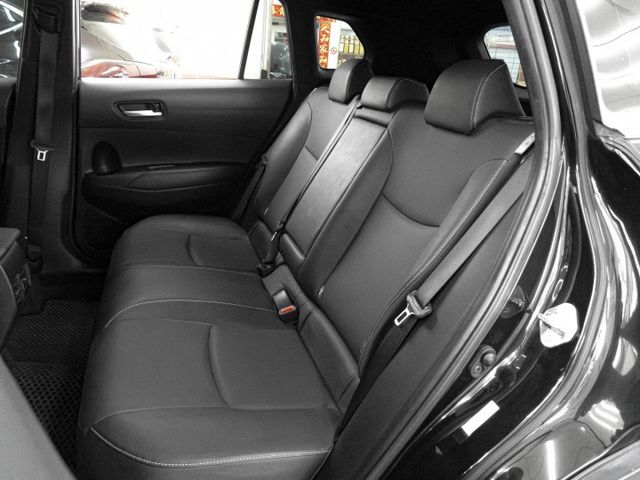 原廠保養！2022年型 TOYOTA豐田 CROSS 黑 1.8／I-KEY.ACC.盲點.車偏.環景.電尾  第9張相片