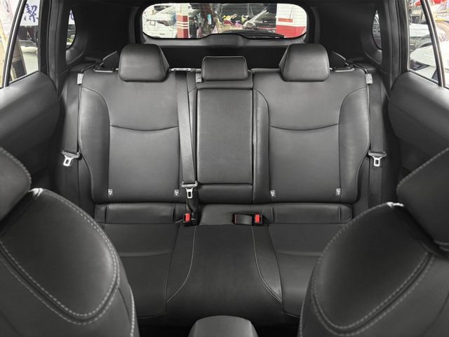 原廠保養！2022年型 TOYOTA豐田 CROSS 黑 1.8／I-KEY.ACC.盲點.車偏.環景.電尾  第10張相片