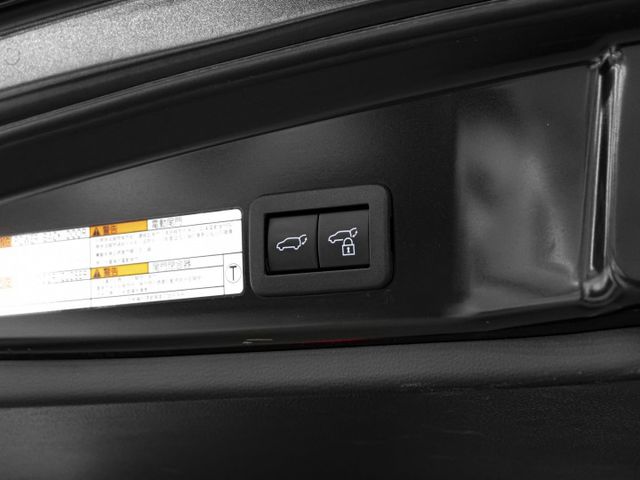 原廠保養！2022年型 TOYOTA豐田 CROSS 黑 1.8／I-KEY.ACC.盲點.車偏.環景.電尾  第19張相片