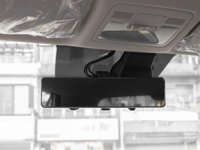 原廠保固！2024年 HYUNDAI現代 VENUE 白 1.6／I-KEY.ACC.盲點.車偏.環景.CarPlay  第16張相片