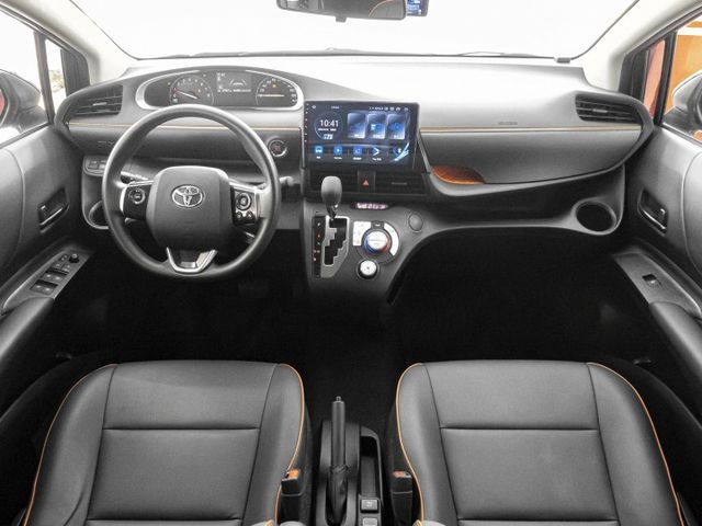 七人座！2022年 TOYOTA豐田 SIENTA 灰 1.8／I-KEY.定速.車偏.盲點.雙電滑.倒車顯影  第7張相片