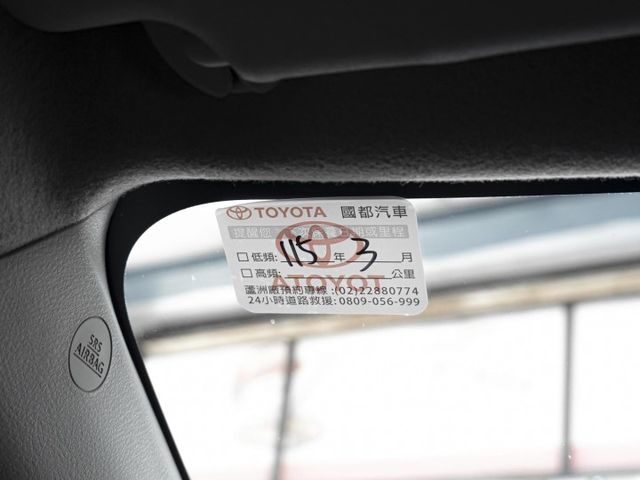 七人座！2022年 TOYOTA豐田 SIENTA 灰 1.8／I-KEY.定速.車偏.盲點.雙電滑.倒車顯影  第17張相片