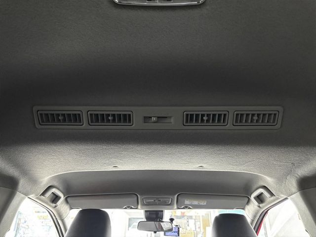 七人座！2022年 TOYOTA豐田 SIENTA 灰 1.8／I-KEY.定速.車偏.盲點.雙電滑.倒車顯影  第19張相片