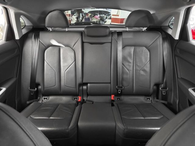 油電休旅！2020年 AUDI奧迪 Q3 Sportback 白 1.5／I-KEY.ACC.車偏.盲點.電尾  第10張相片