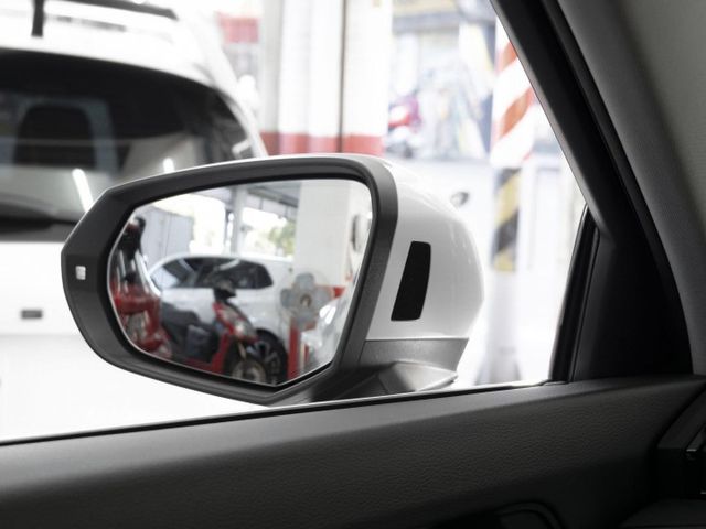 油電休旅！2020年 AUDI奧迪 Q3 Sportback 白 1.5／I-KEY.ACC.車偏.盲點.電尾  第17張相片