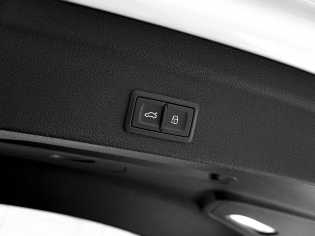 油電休旅！2020年 AUDI奧迪 Q3 Sportback 白 1.5／I-KEY.ACC.車偏.盲點.電尾  第19張相片