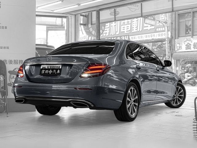 2019年 BENZ賓士 E200 灰 2.0／I-KEY.ACC.盲點.車偏.電尾.CarPlay  第2張相片