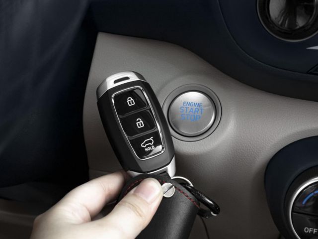 原廠保固！2024年 HYUNDAI現代 VENUE 白 1.6／I-KEY.ACC.盲點.車偏.環景.CarPlay  第6張相片