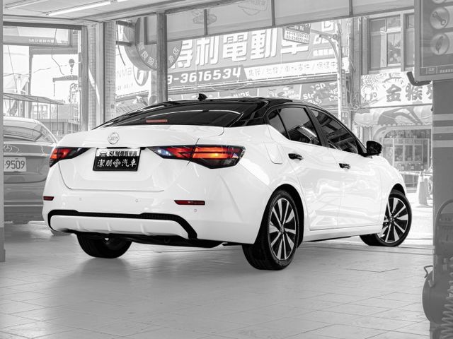 原廠保養！2023年 NISSAN日產 SENTRA 白 1.6／I-KEY.ACC.盲點.環景.車偏.Carplay  第2張相片