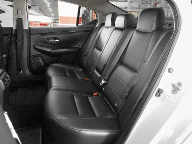 原廠保養！2023年 NISSAN日產 SENTRA 白 1.6／I-KEY.ACC.盲點.環景.車偏.Carplay  第9張相片