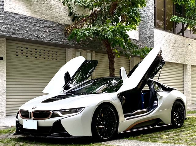 Bmw I8 的價格 Findcar 找車網