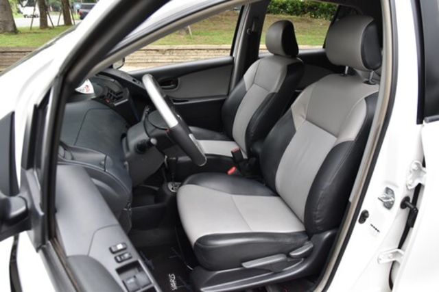 TOYOTA豐田 YARIS  第6張相片