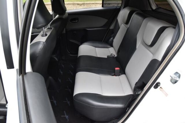 TOYOTA豐田 YARIS  第7張相片