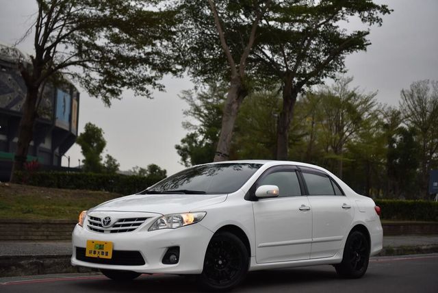 TOYOTA豐田 ALTIS  第1張相片