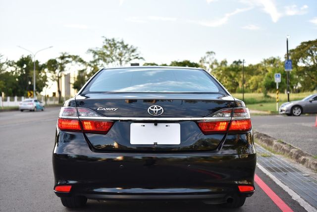 TOYOTA豐田 CAMRY  第4張相片