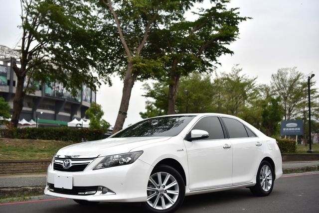 TOYOTA豐田 CAMRY HYBRID  第1張相片