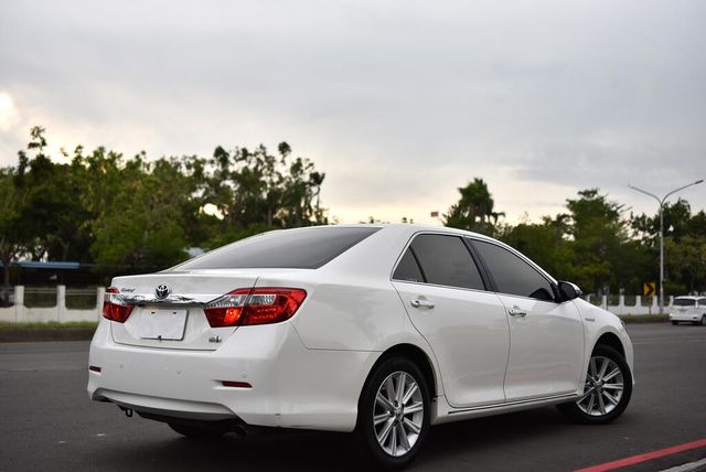 TOYOTA豐田 CAMRY HYBRID  第3張相片