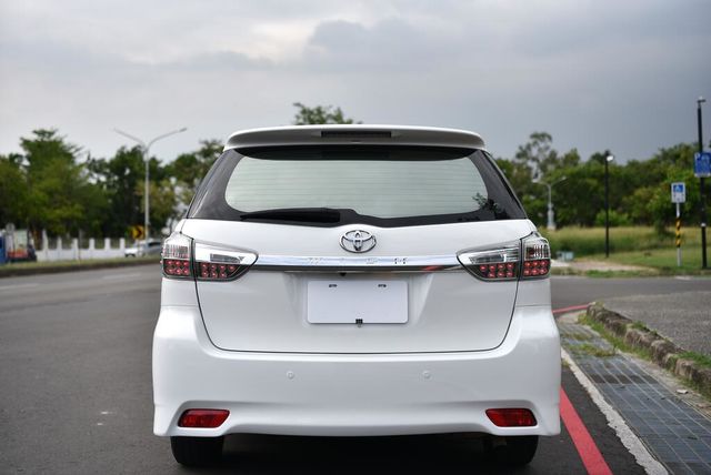 TOYOTA豐田 WISH  第4張相片
