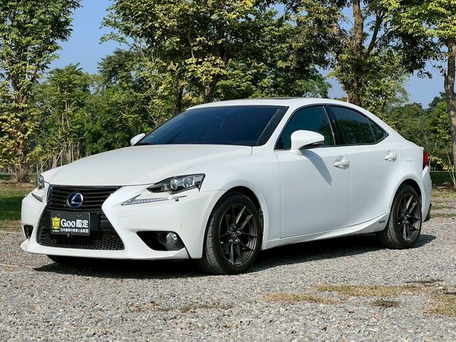 LEXUS凌志 IS 300H  第2張相片
