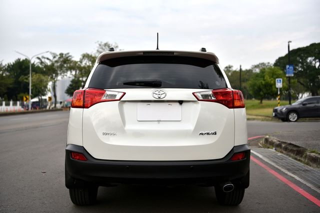 TOYOTA豐田 RAV4  第4張相片