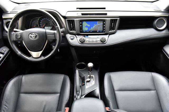 TOYOTA豐田 RAV4  第11張相片